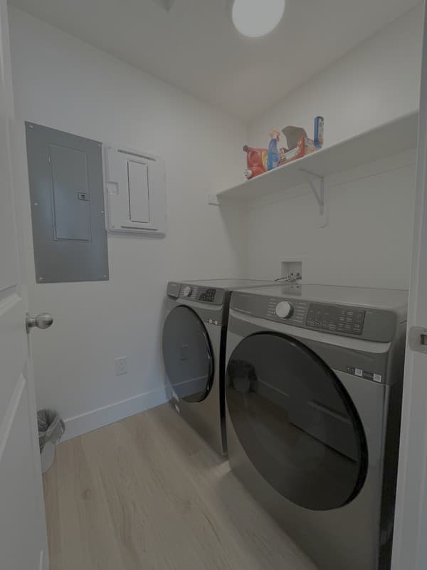 Providence Townhome: 460 W 25 N