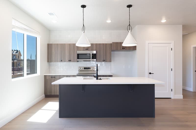 Washington Townhome: 3930 E Razor Dr