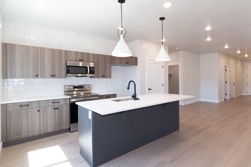 Washington Townhome: 3930 E Razor Dr