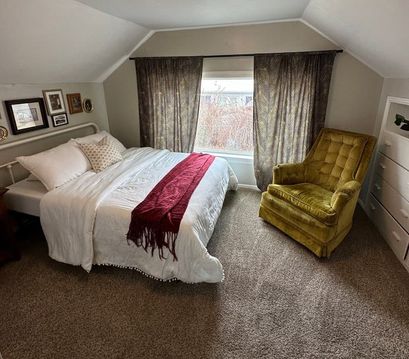 Provo House: 891 E 400 S