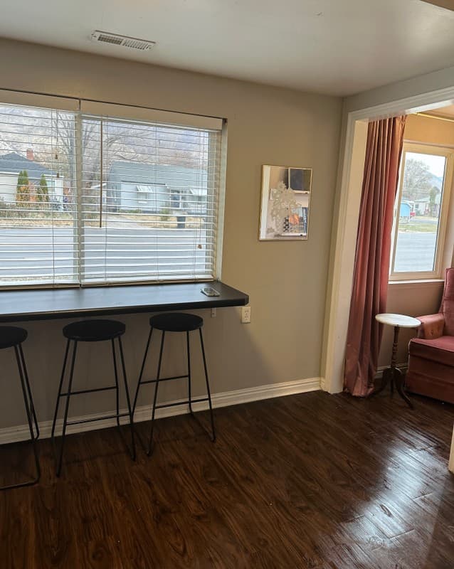 Provo House: 891 E 400 S