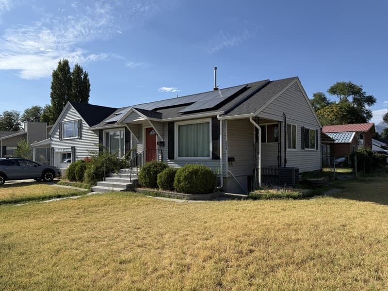 Provo House: 893 E 400 S