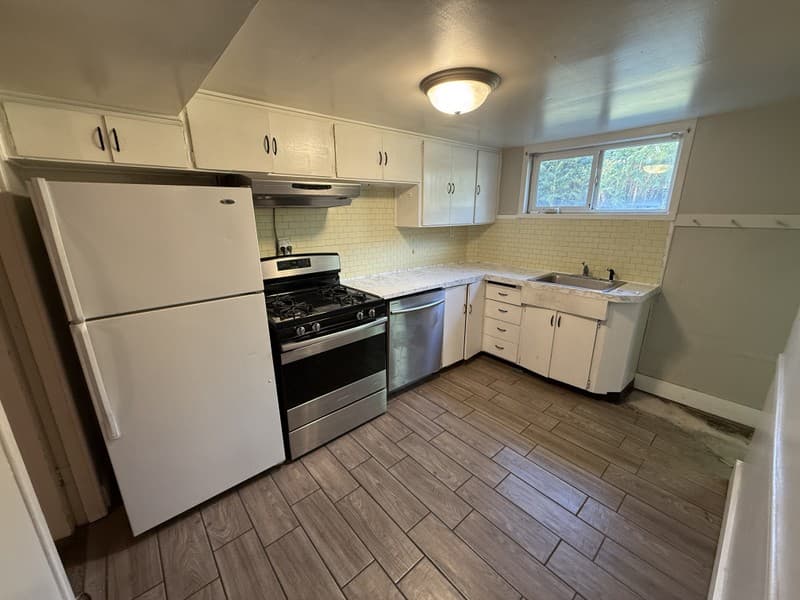 Provo House: 893 E 400 S