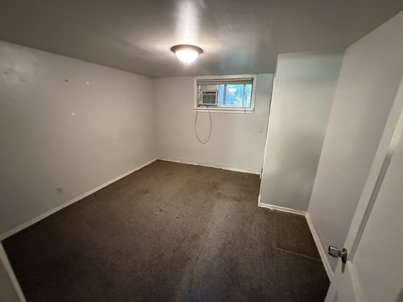 Provo House: 893 E 400 S