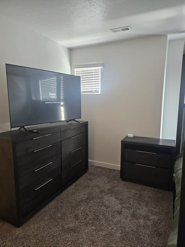 Saratoga Springs Single Room: 1138 E Hatch Row