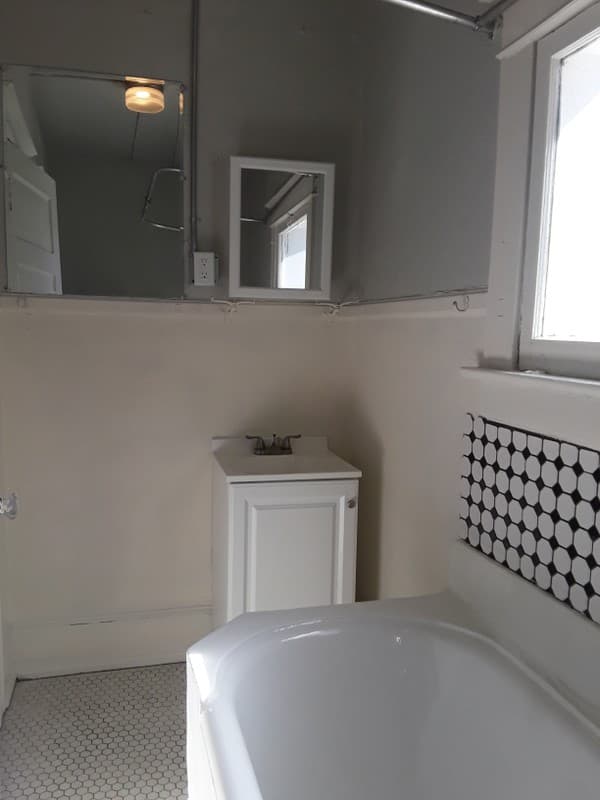 Salt Lake City Apartment: 880 E 100 S
