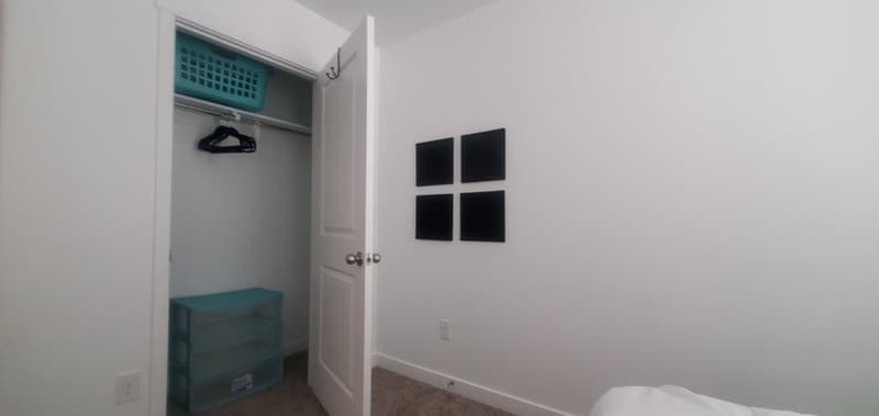 Saratoga Springs Single Room: 1138 E Hatch Row