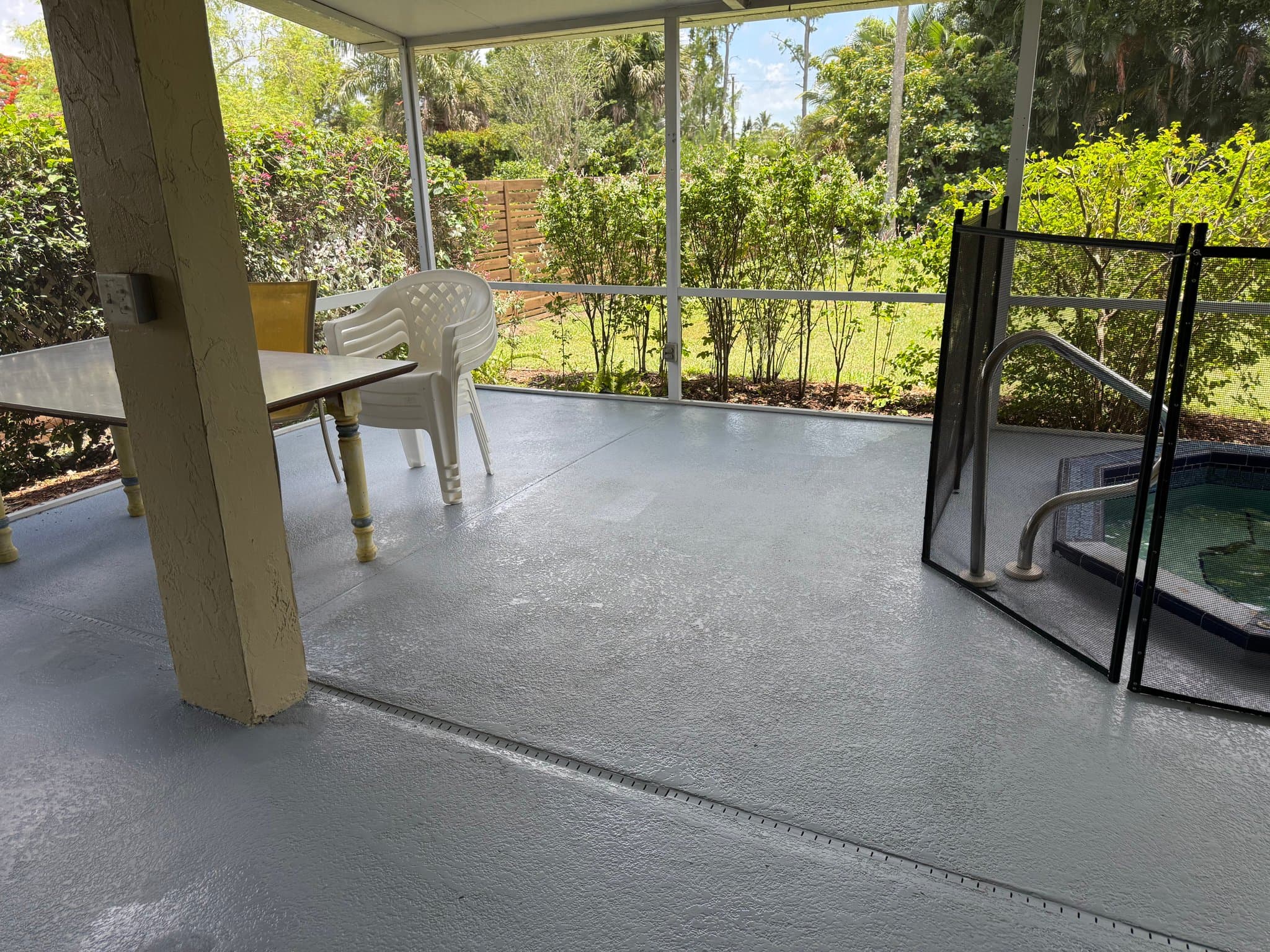 Naples House: 5232 RAINTREE LANE