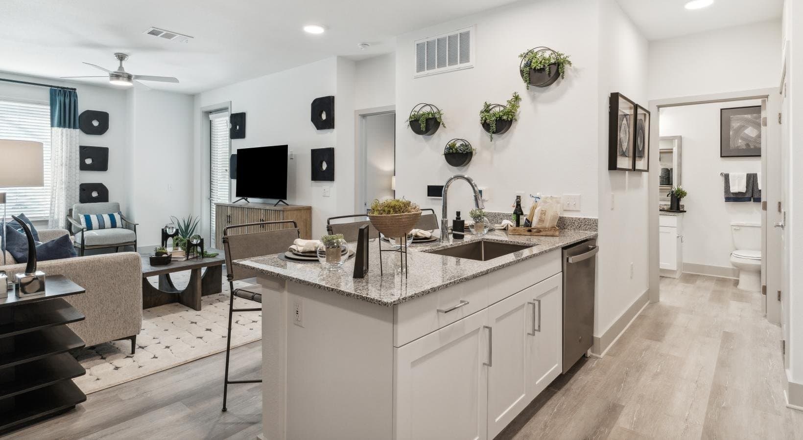 Fort Worth Apartment: 5400 Huffines Blvd