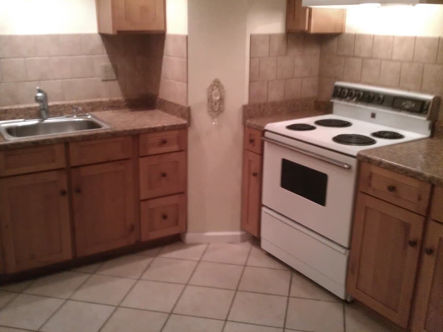 Spokane Apartment: 1519 W 9th Ave