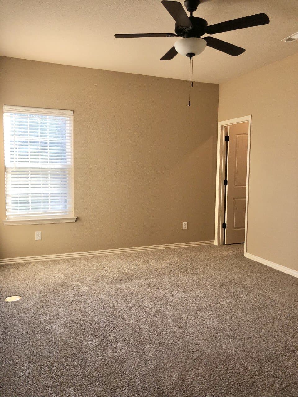 Fayetteville Townhome: 893 W North St