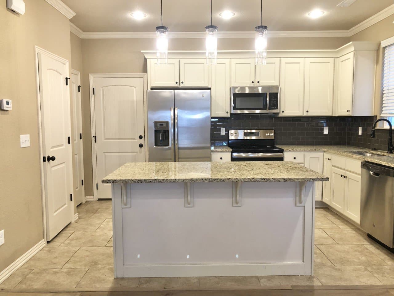 Fayetteville Townhome: 893 W North St