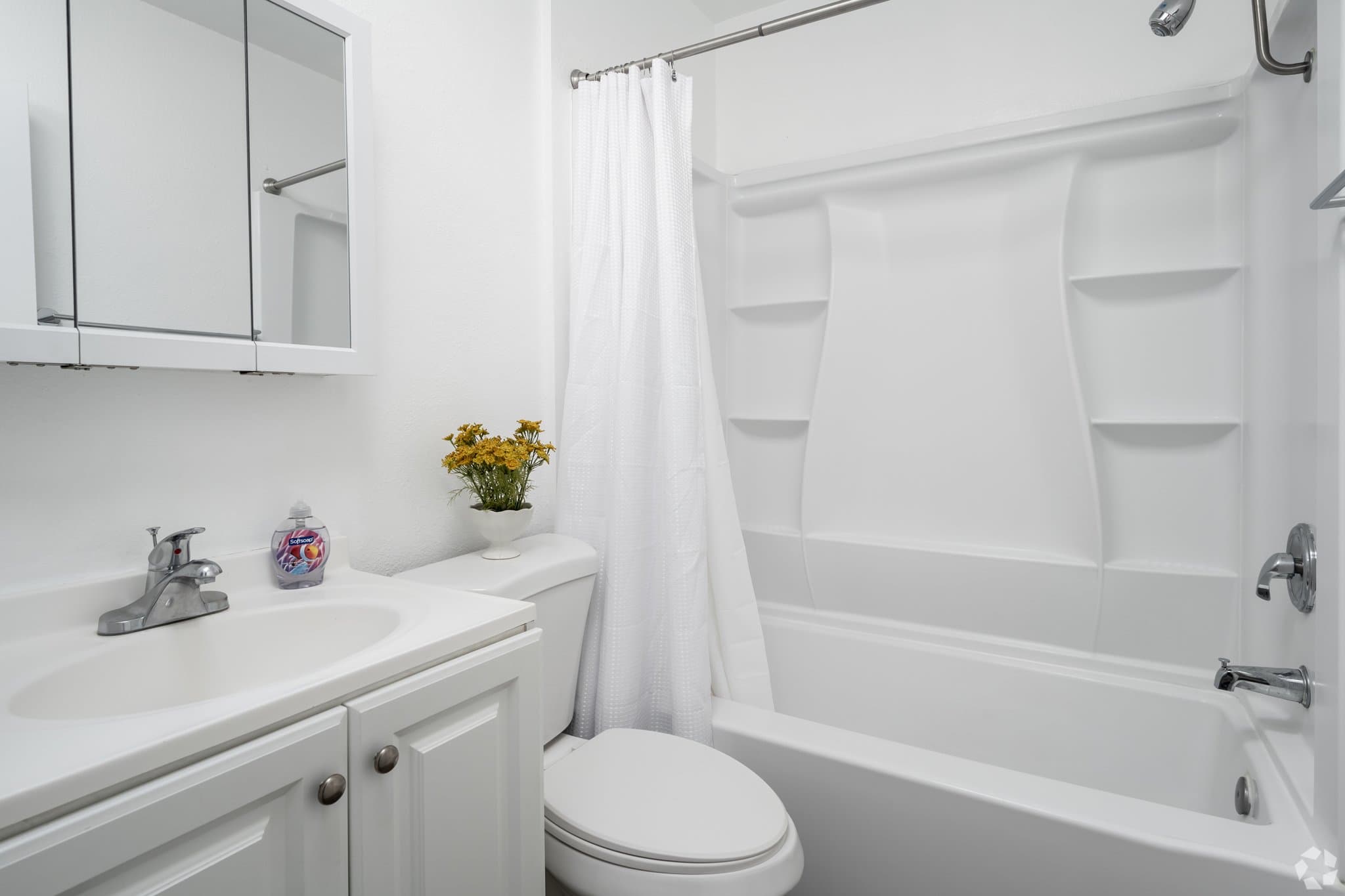 Culver City Apartment: 4733 S SLAUSON AVE