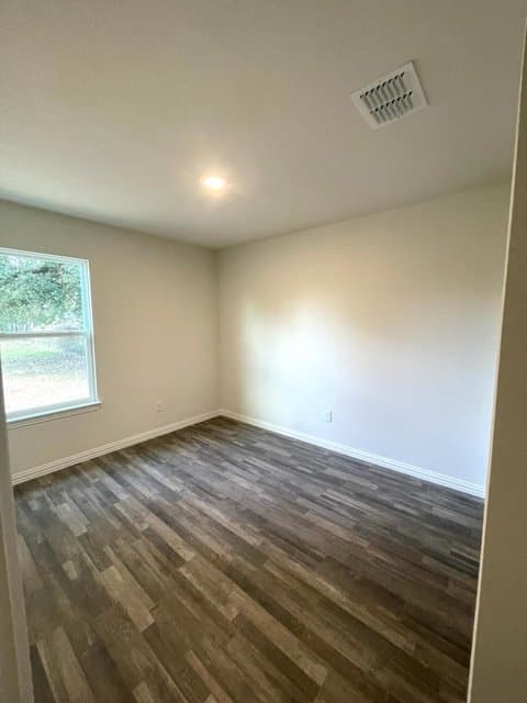 Waco House: 1114B Chestnut
