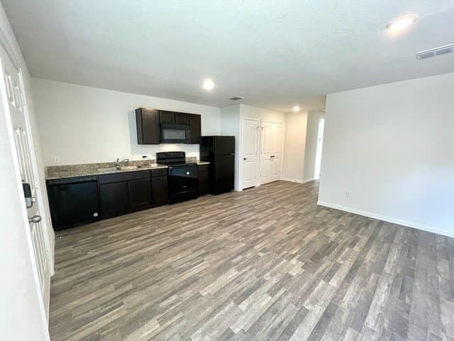 Waco House: 1114B Chestnut