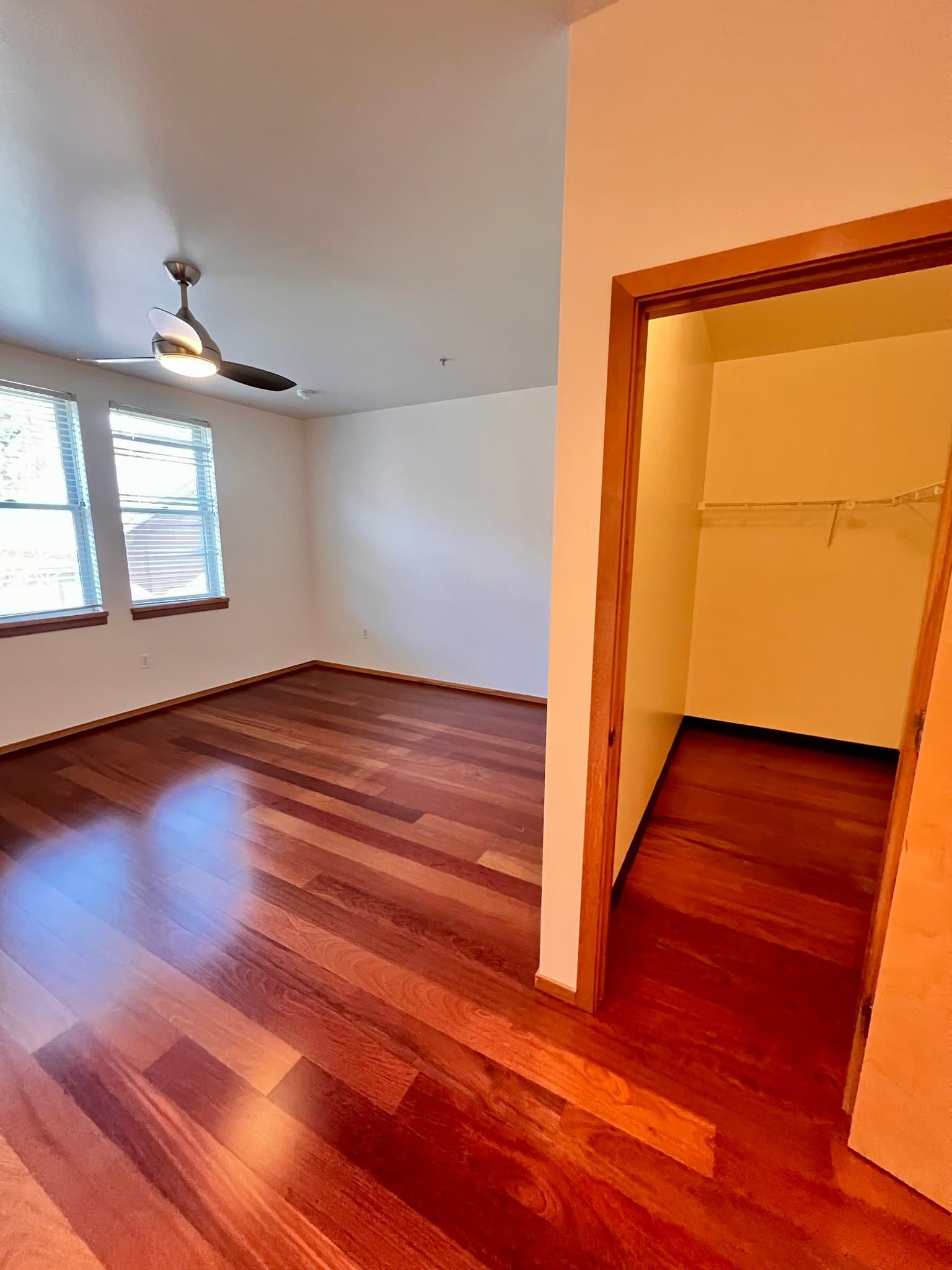 Portland Apartment: 3535 s Corbett Ave