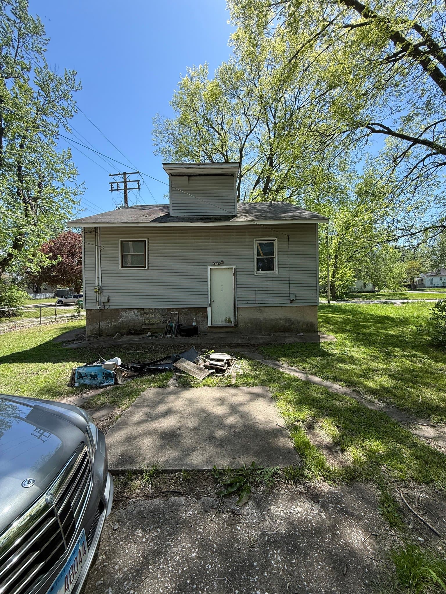 Decatur House: 462 W Leafland Ave