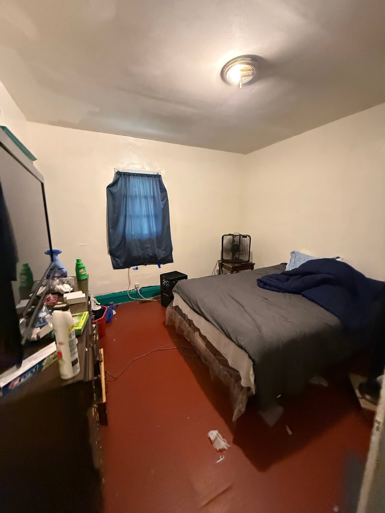 Decatur House: 462 W Leafland Ave