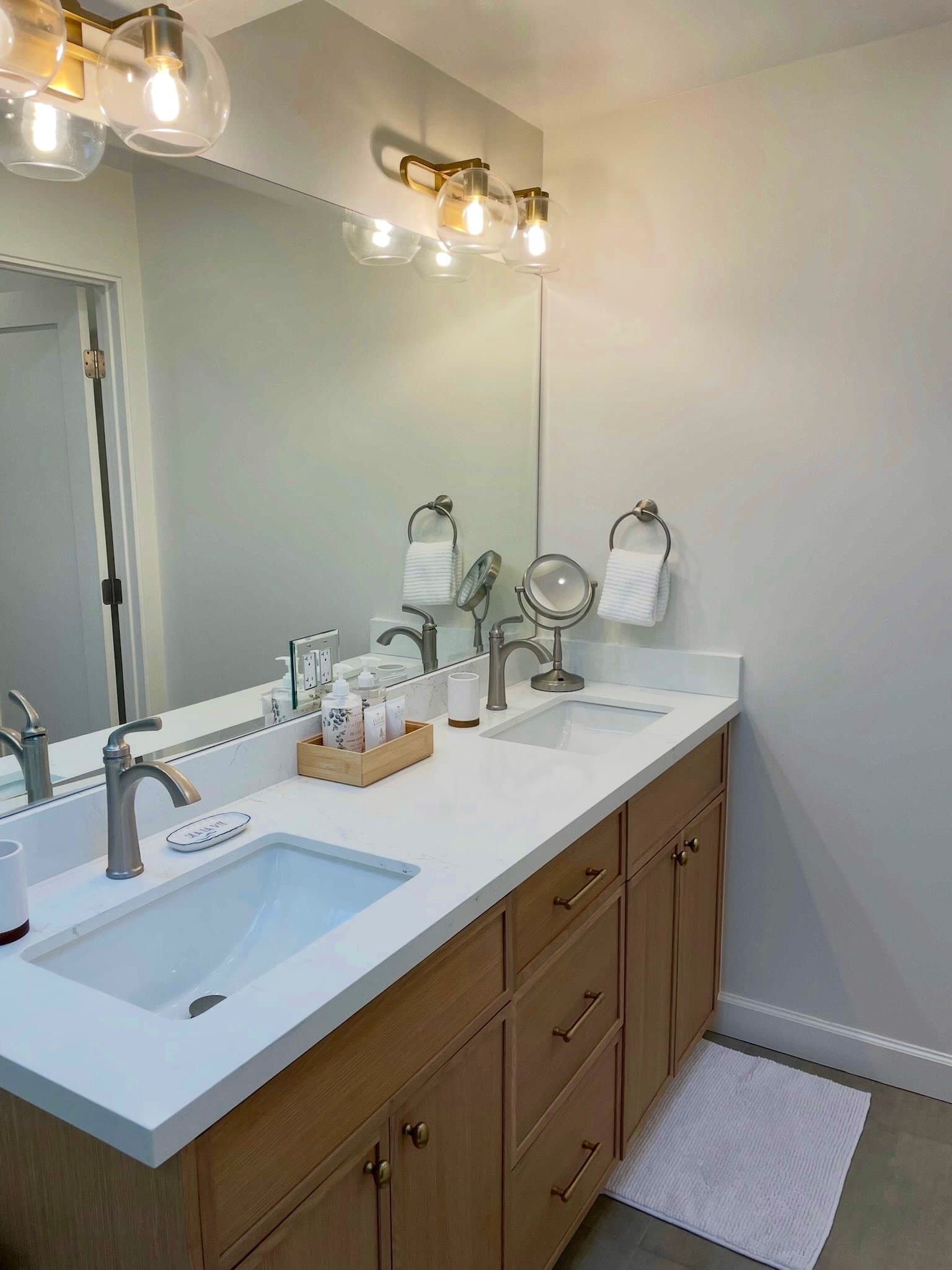Redondo Beach Apartment: 110 Paseo De La Concha