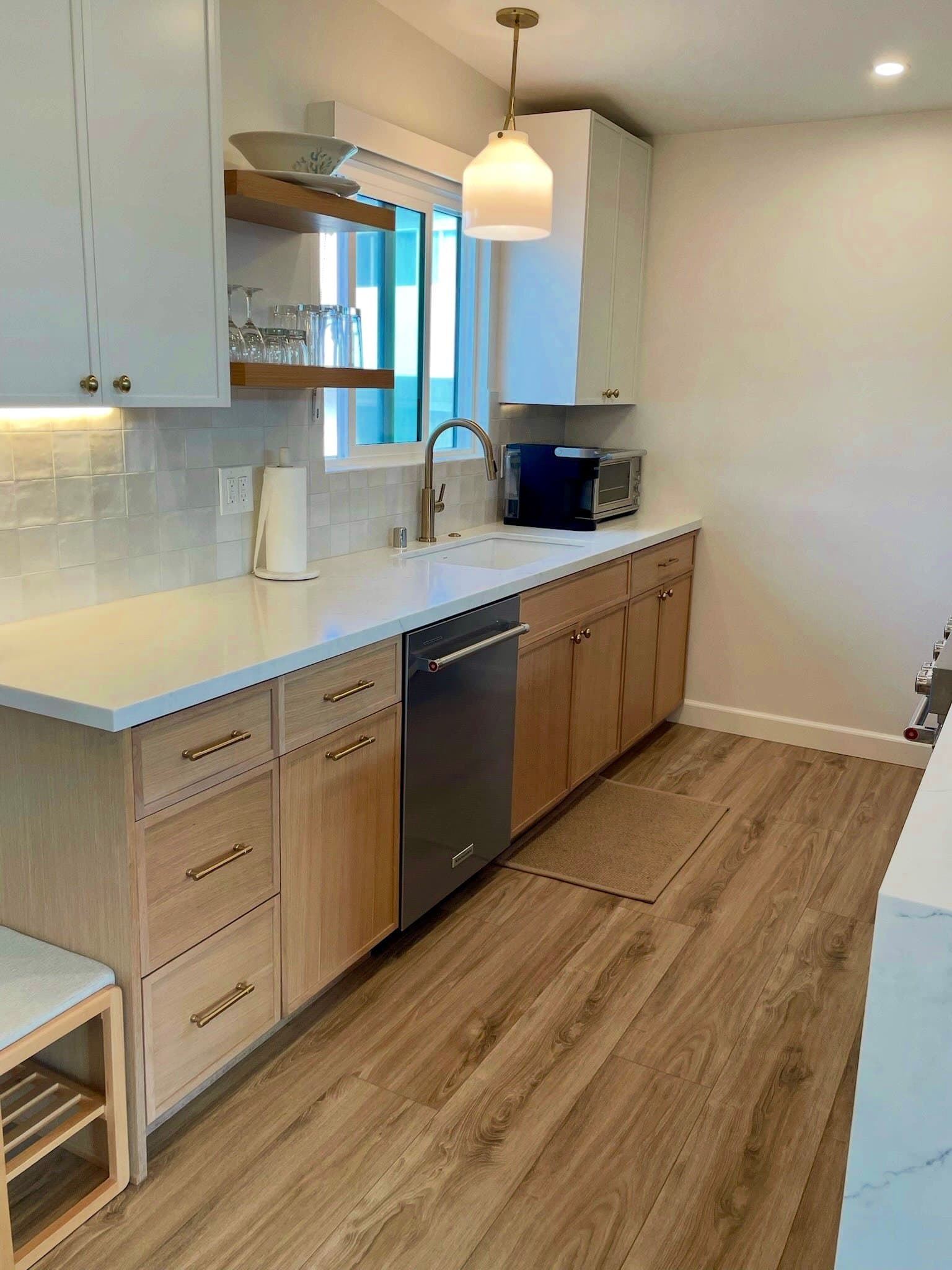 Redondo Beach Apartment: 110 Paseo De La Concha