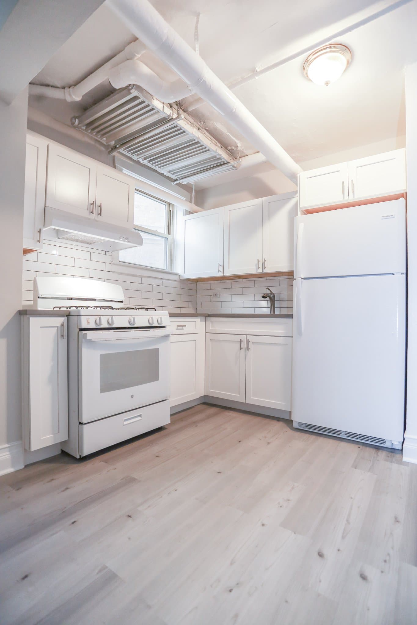 Chicago Apartment: 4649 Manor