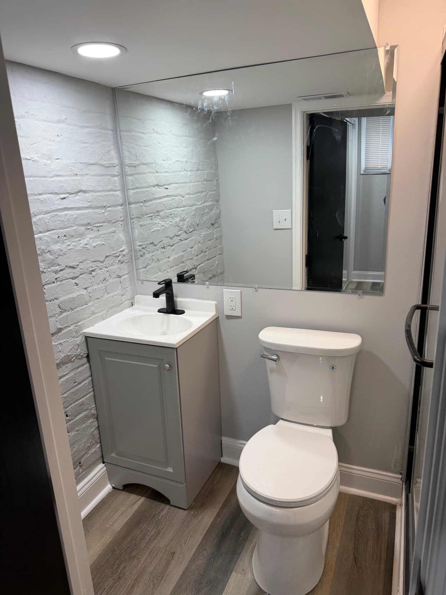 Baltimore Single Room: 3325 East Monument Street