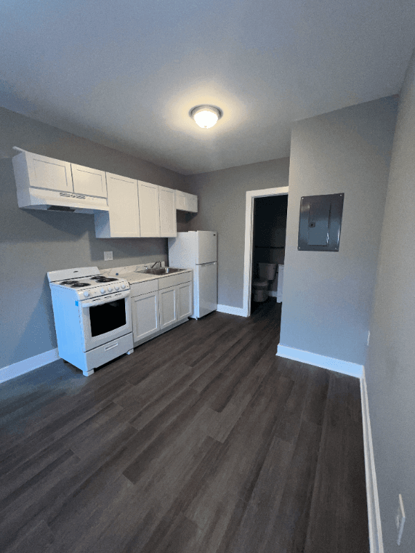 Washington Apartment: 3332 Georgia Avenue, NW