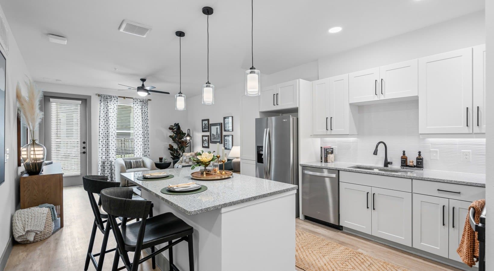 Haltom City Apartment: 5400 Haltom Rd