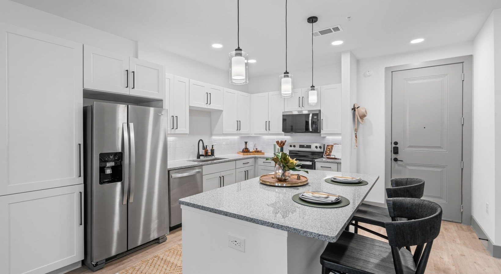 Haltom City Apartment: 5400 Haltom Rd