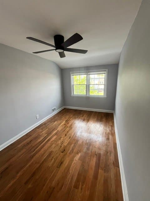 Essex Townhome: 421 Torner Road