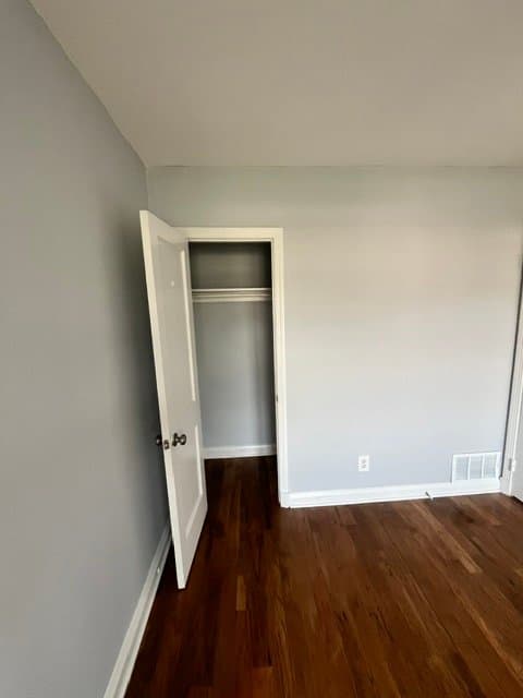 Essex Townhome: 421 Torner Road