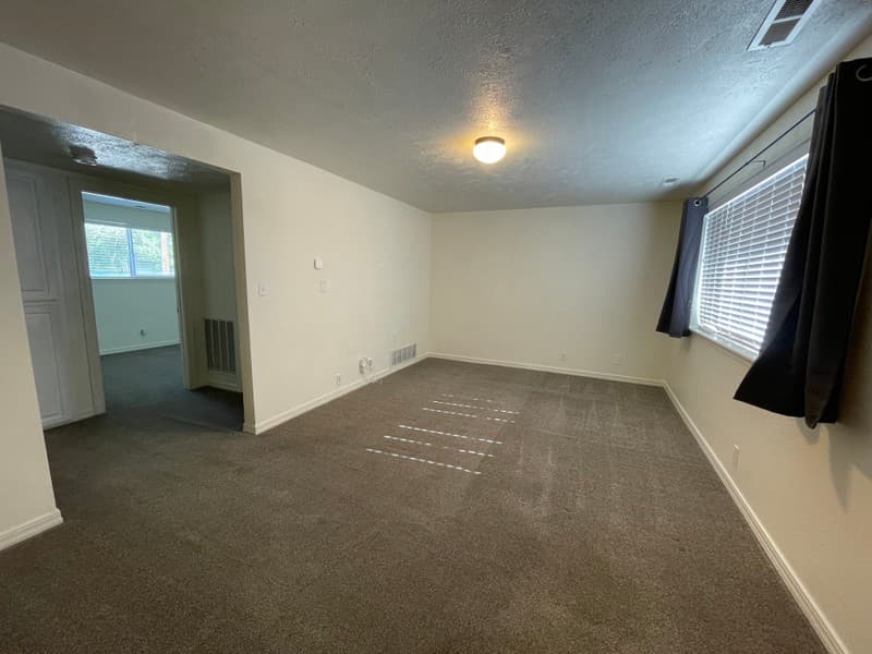 Provo Apartment: 99 S 600 E