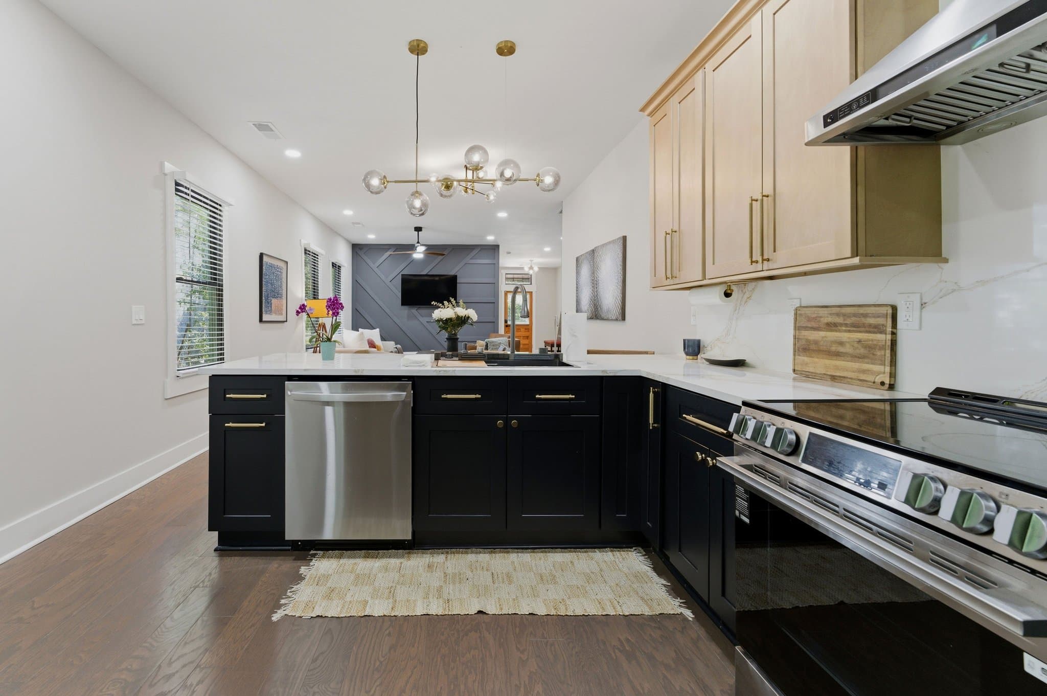 Atlanta House: 907 Beecher St SW