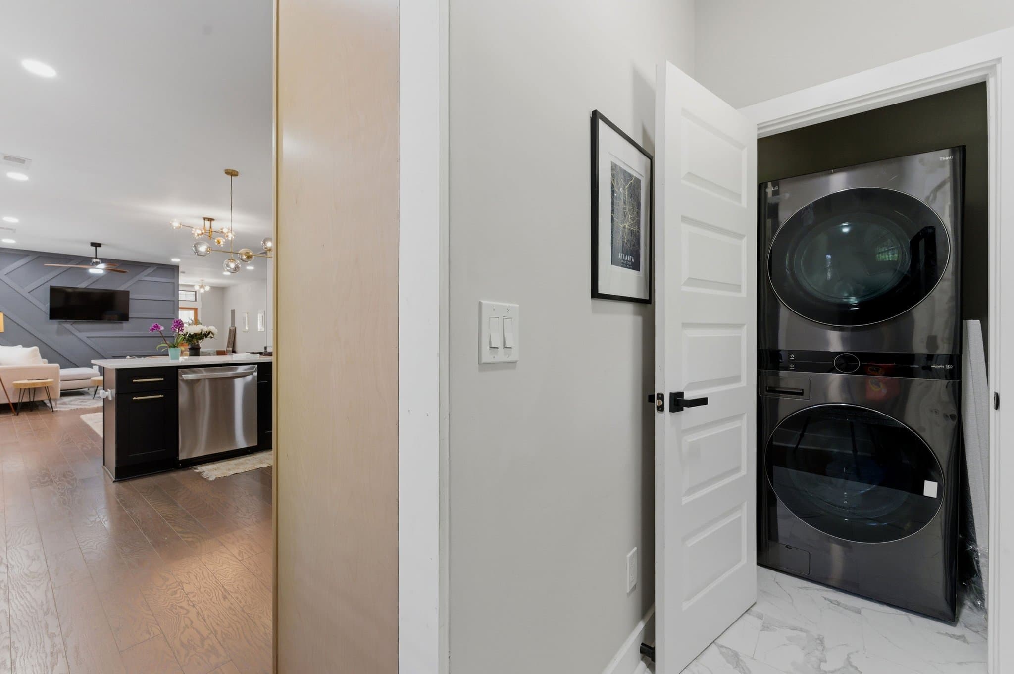 Atlanta House: 907 Beecher St SW