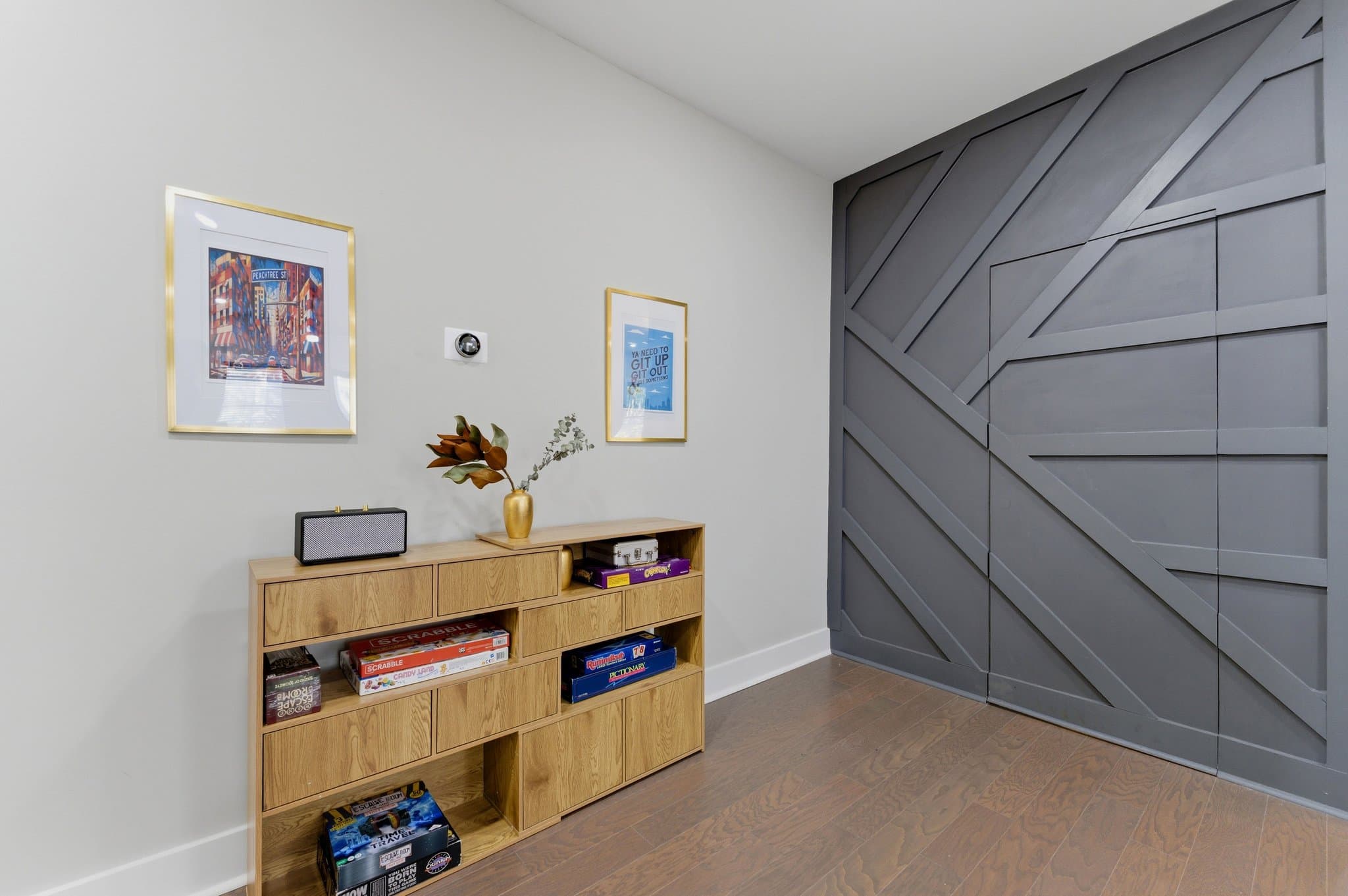 Atlanta House: 907 Beecher St SW