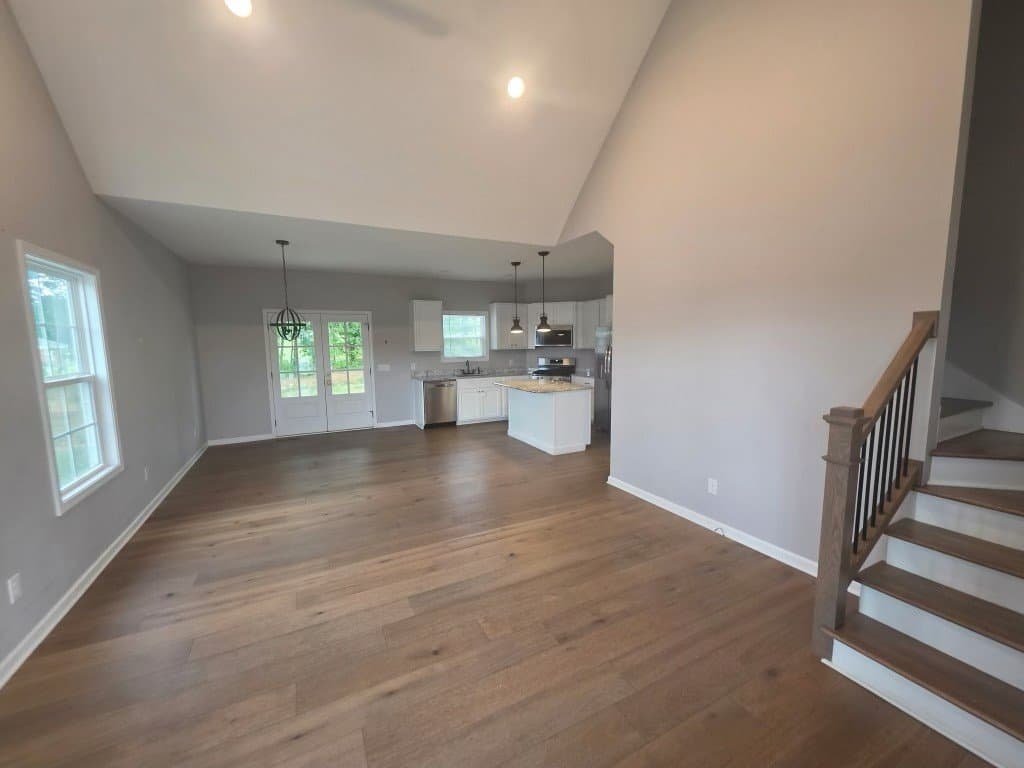 Lafayette House: 202 Cherokee Drive