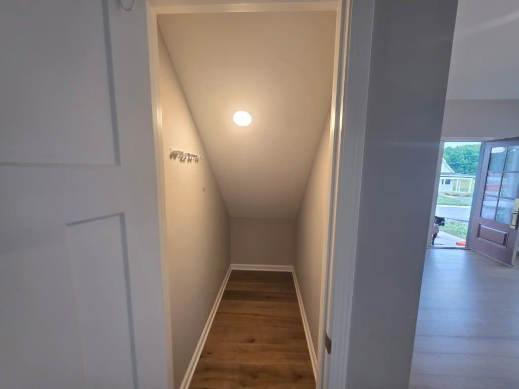 Lafayette House: 202 Cherokee Drive