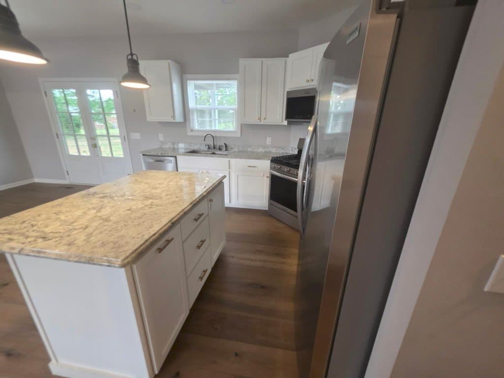 Lafayette House: 202 Cherokee Drive