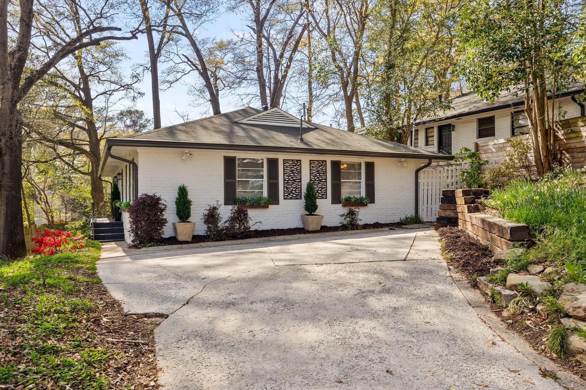 Atlanta House: 1021 North Ave NE