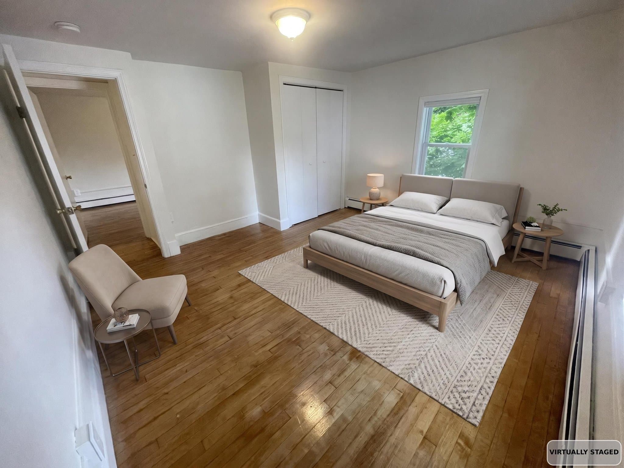 Newmarket Apartment: 29 Central St
