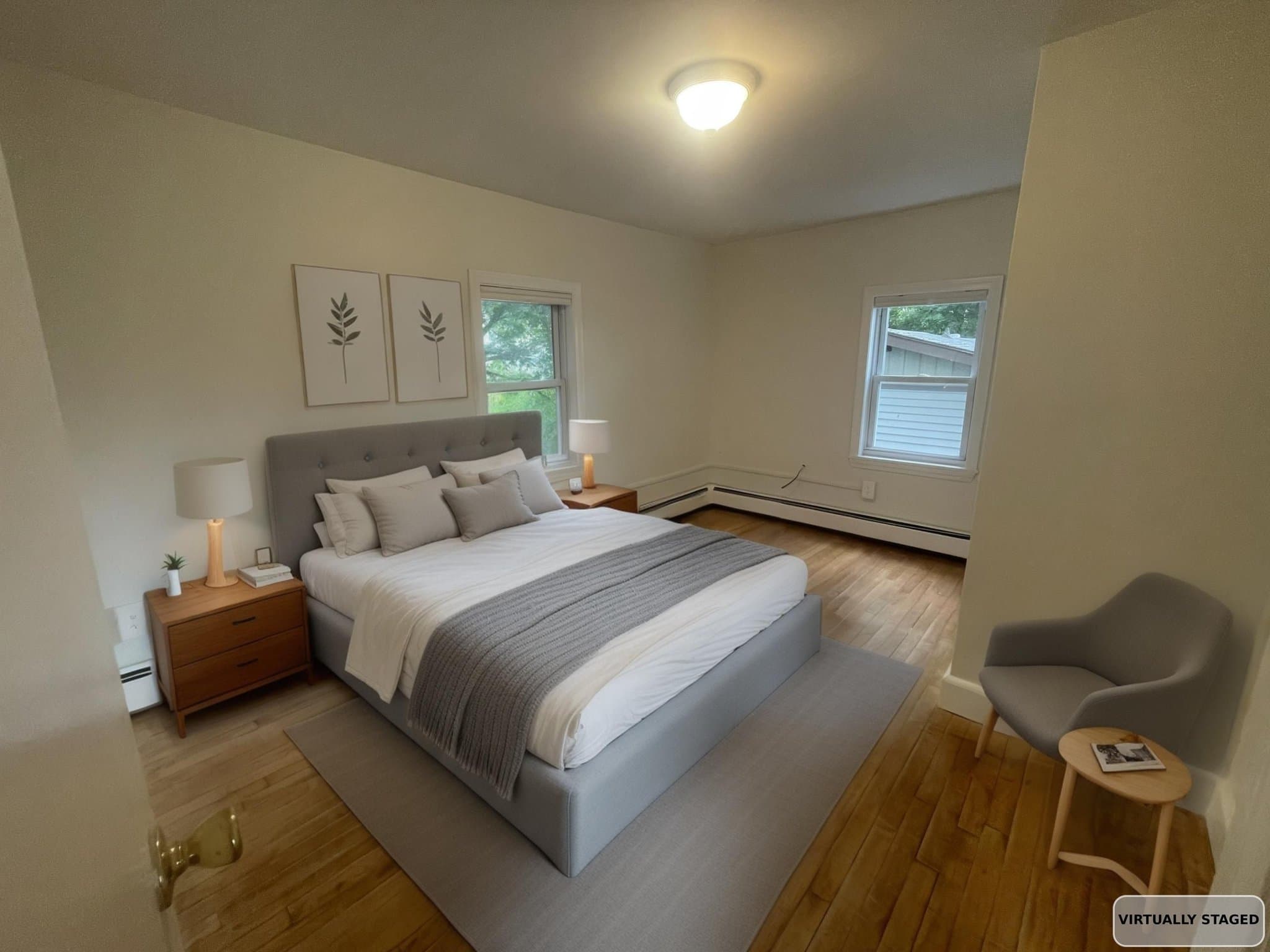 Newmarket Apartment: 29 Central St