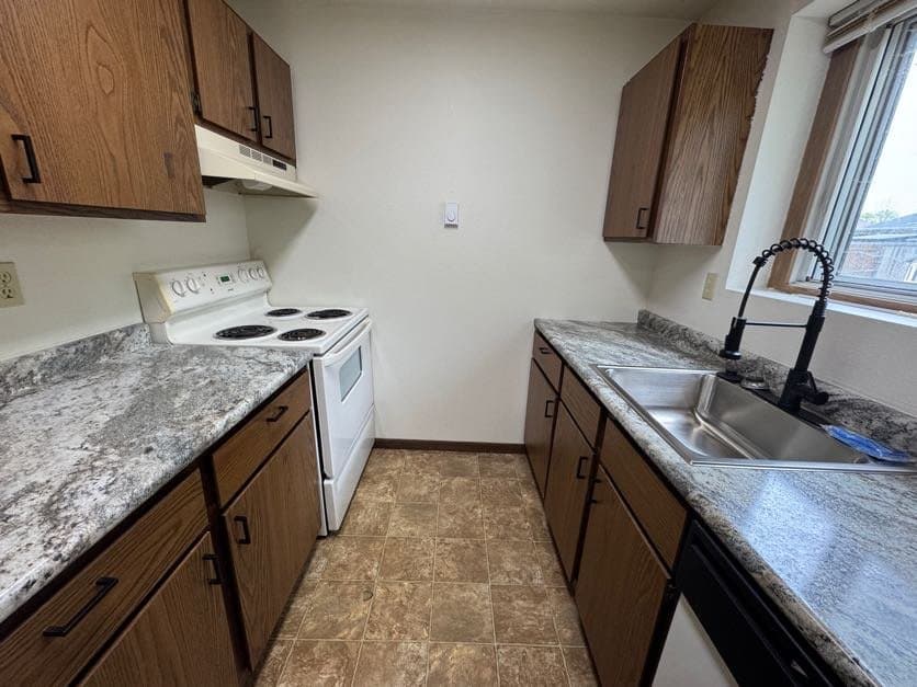 Fargo House: 3403 2nd Steet N