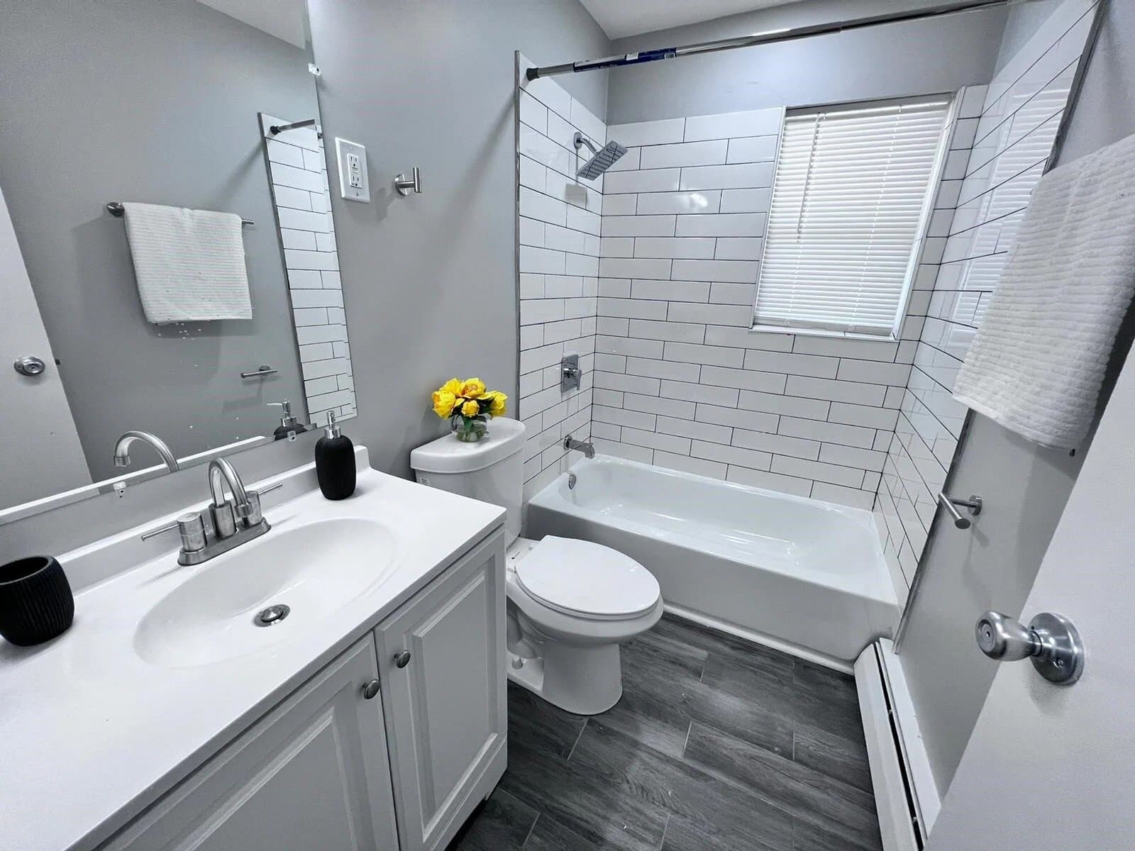 Clementon Apartment: 92 Oak St, #C16