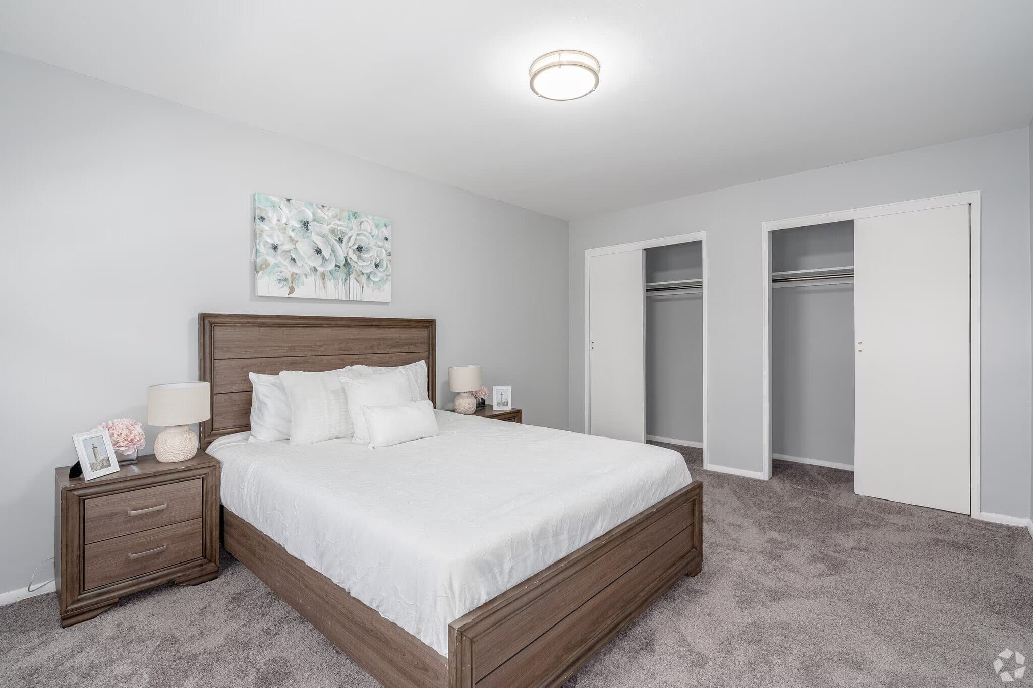 Clementon Apartment: 92 Oak St, #C16