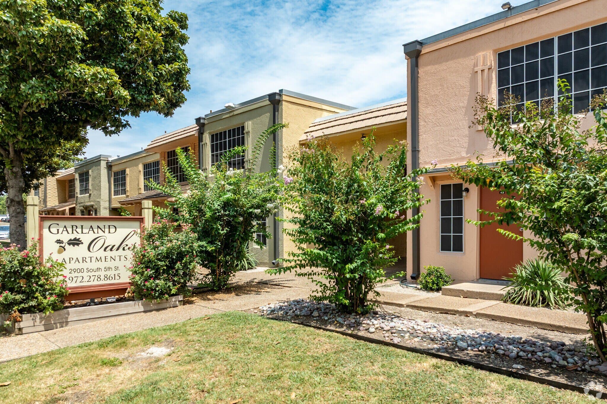 Garland Apartment: 2900 S 5th st