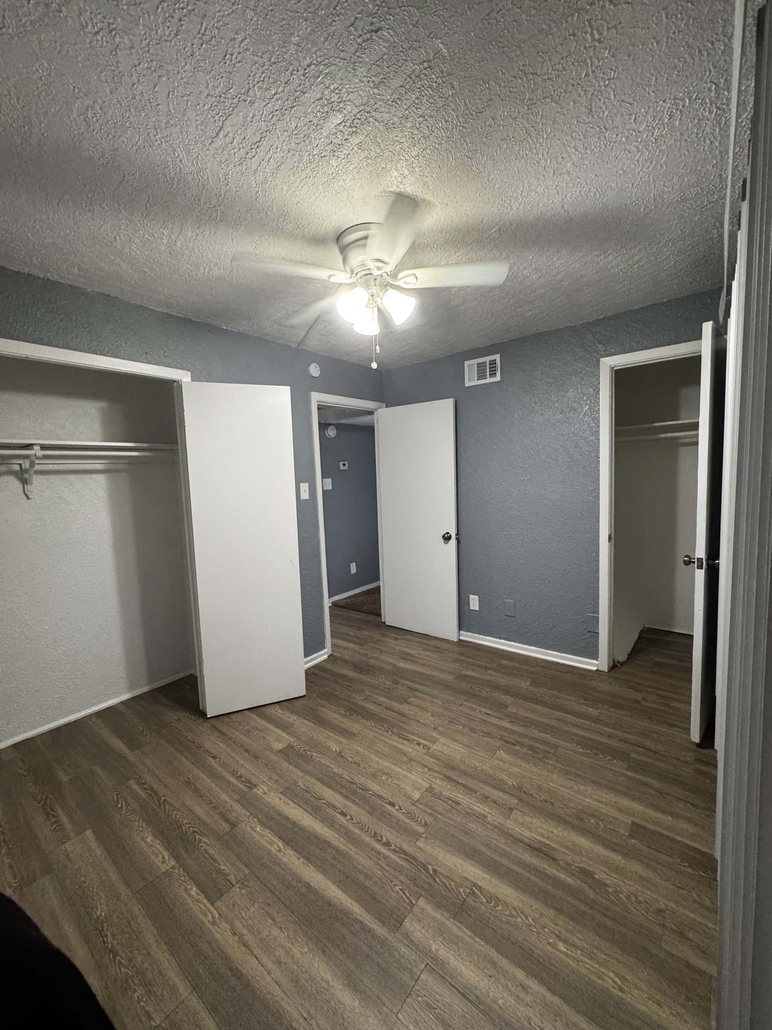 Garland Apartment: 2900 S 5th st