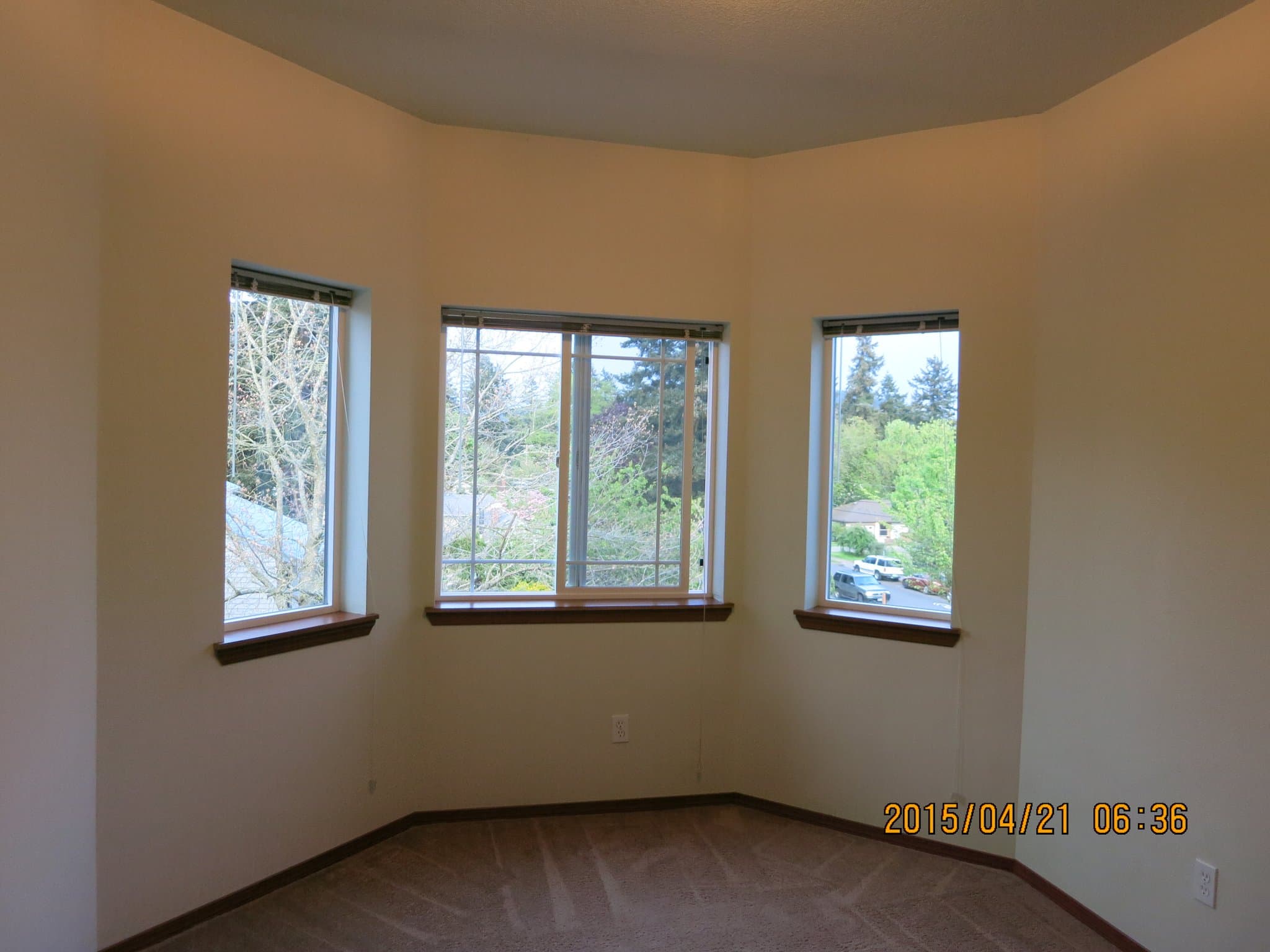 Portland Apartment: 12231-12239 SE Bush