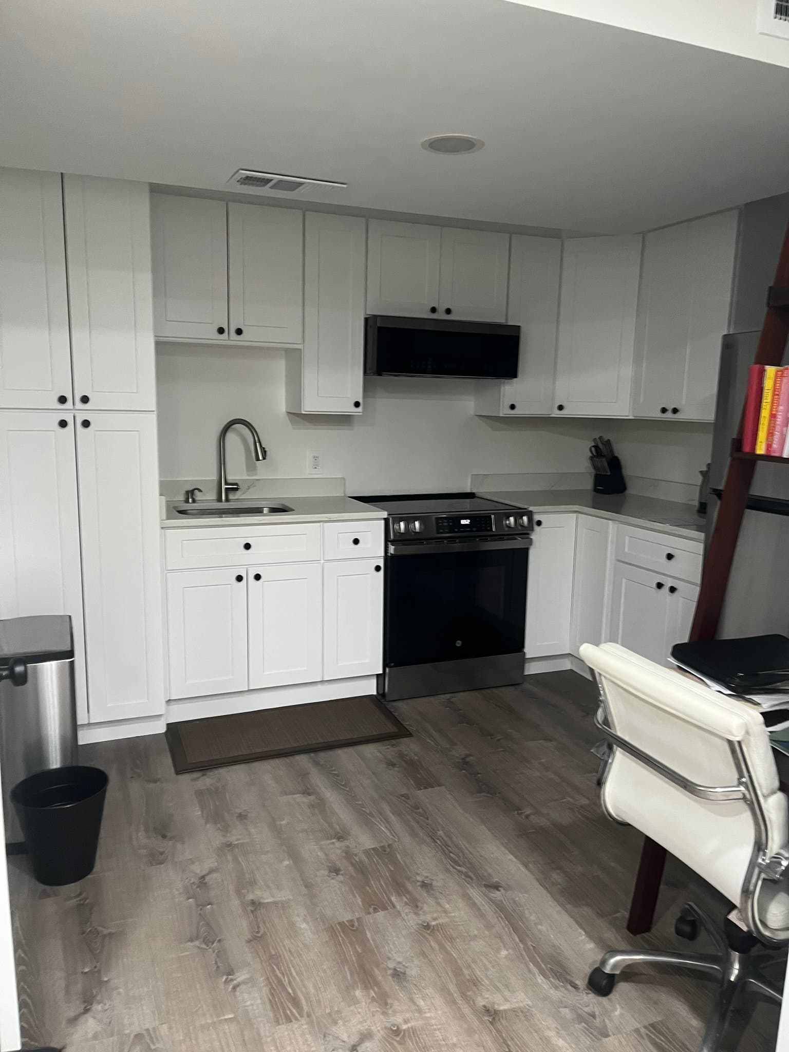 Washington Single Room: 2908 Fort Baker Drive, SE
