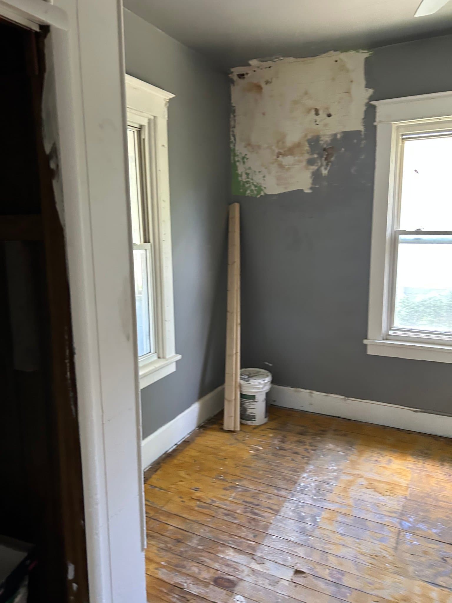 East St. Louis House: 1405 N 54th St