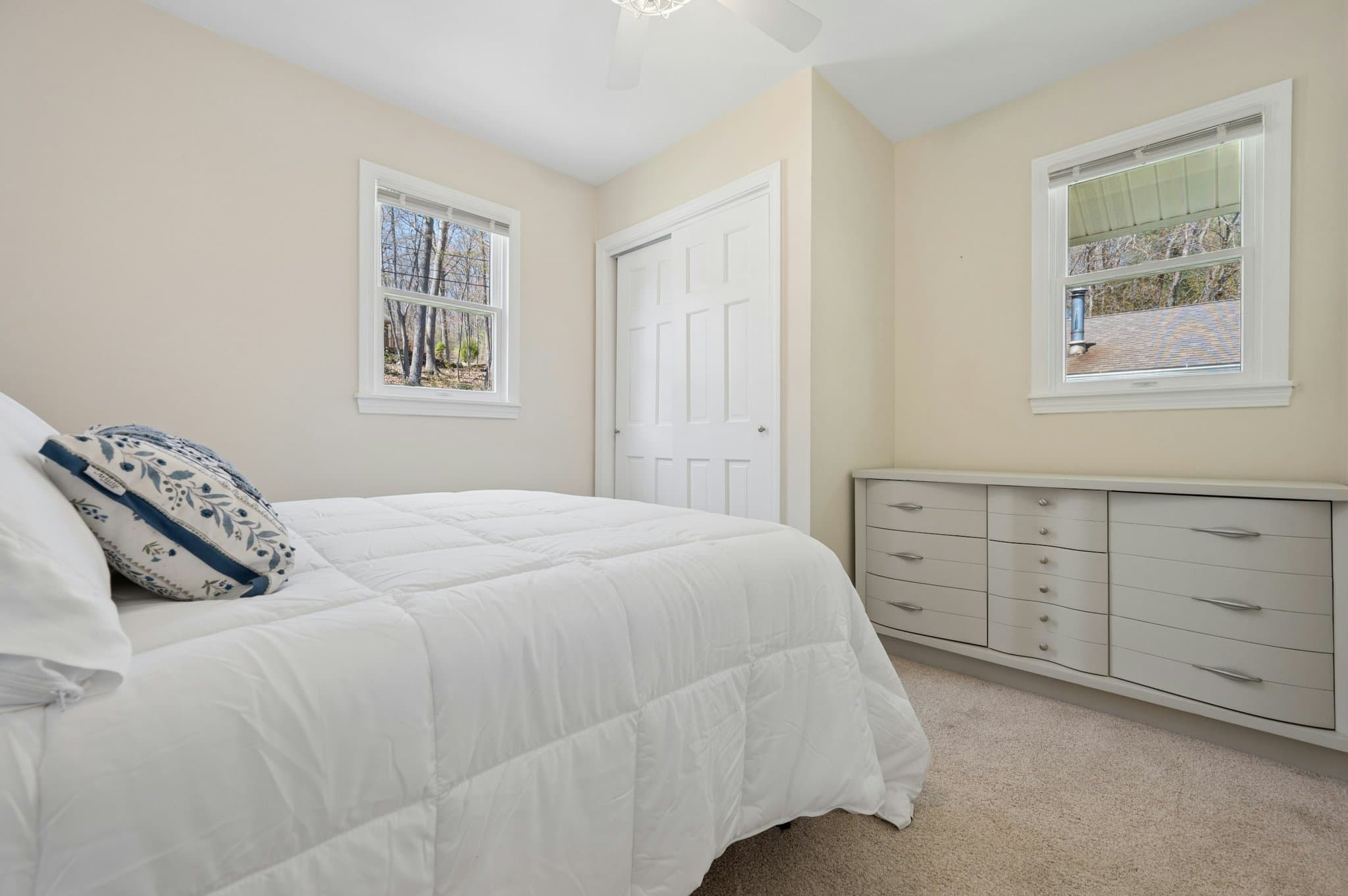 SPENCER House: 81A Jolicoeur Avenue